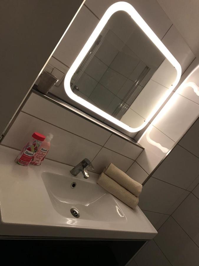 Dream Apartment Wiesbaden City 2 Room Kitchen Bath Balkon Maximum 5 Person Exterior photo